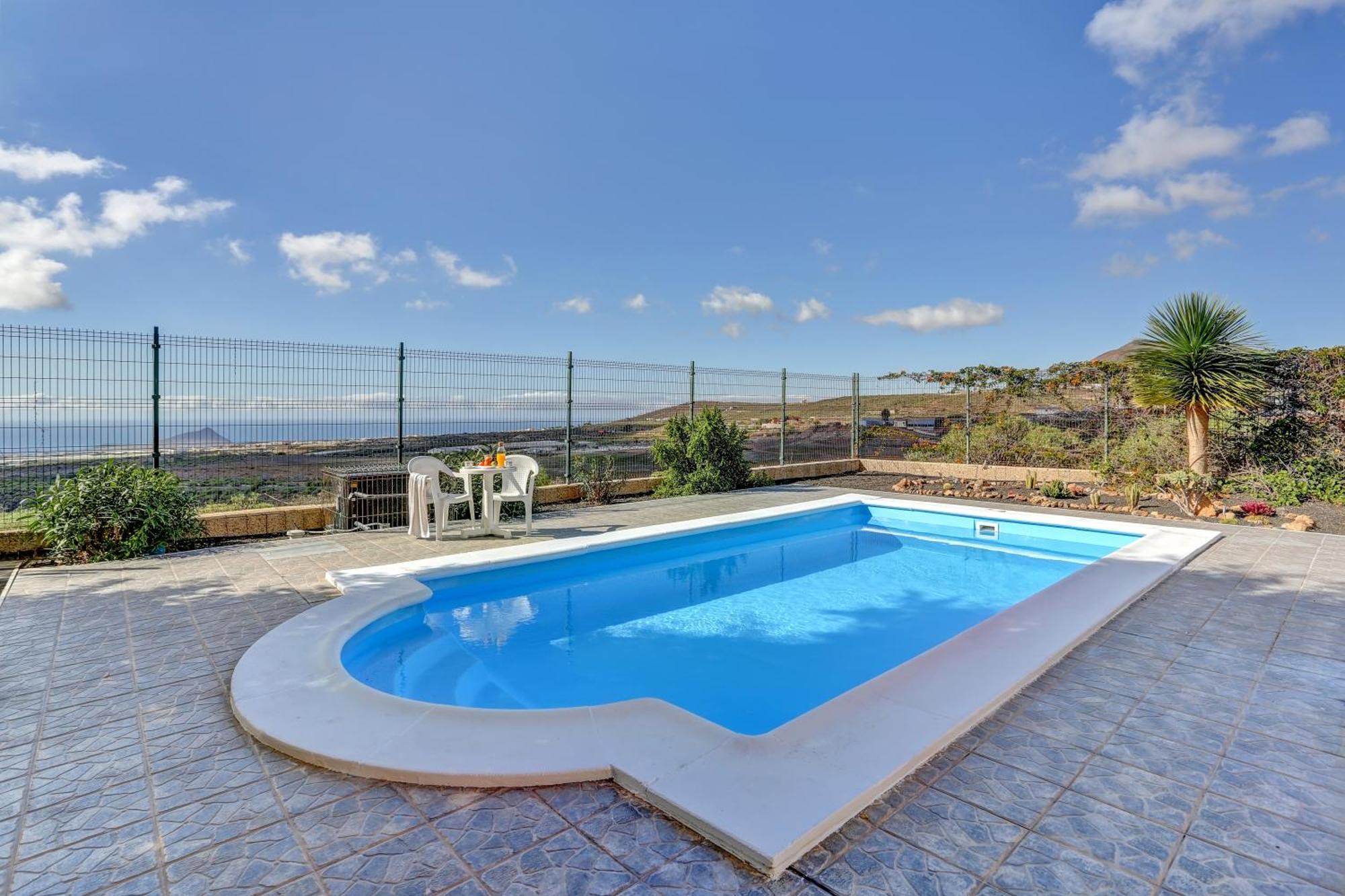 Private Heated Pool * El Draguito